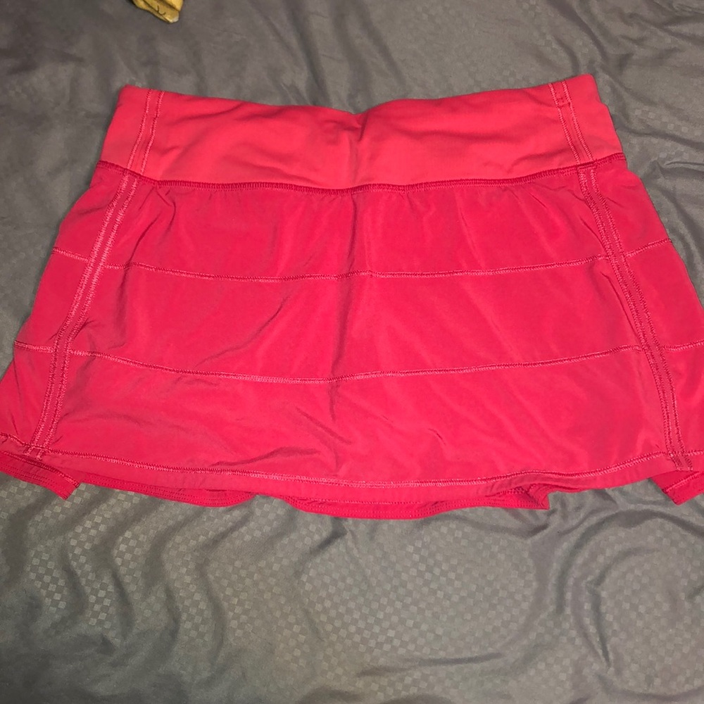 Lululemon pink skirt size 6